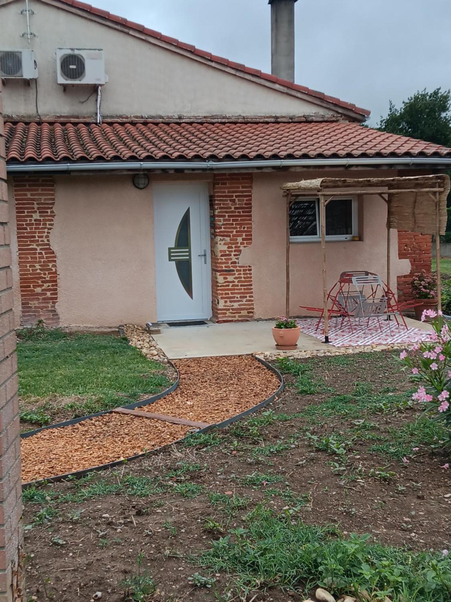 Le Gite De Cousal Esperce Esterno foto